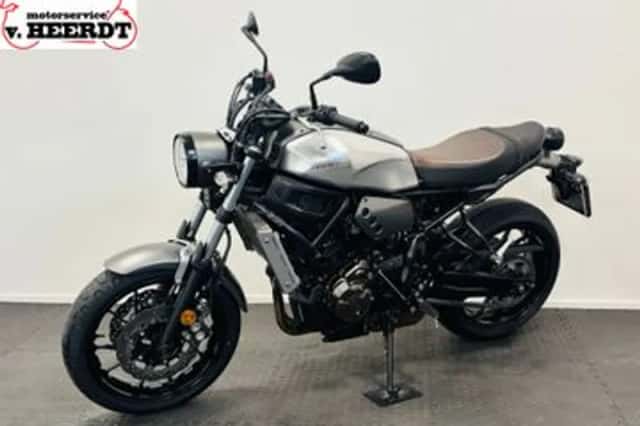 Yamaha XSR700 (2016) thumbnail 2