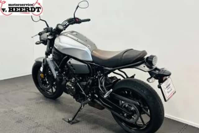 Yamaha XSR700 (2016) thumbnail 6