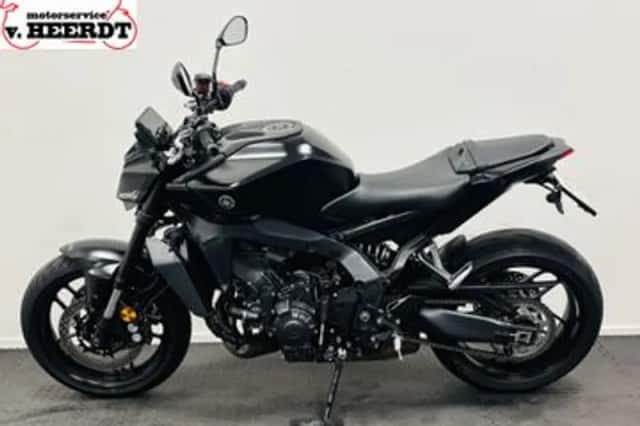 Yamaha MT-09 (2024) thumbnail 4