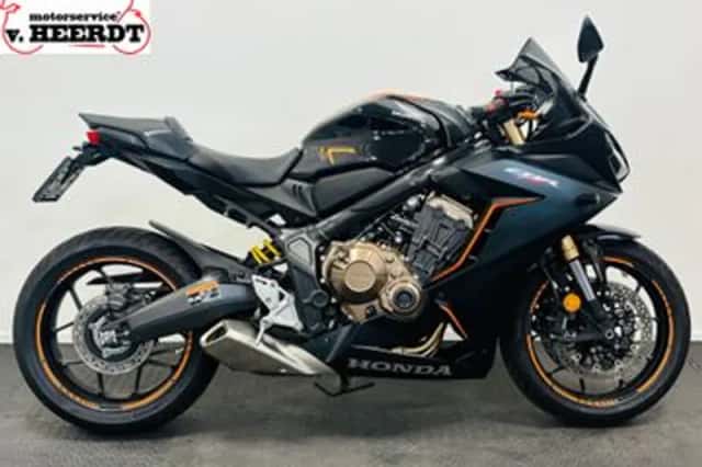 Honda CBR650R (2020) thumbnail 3