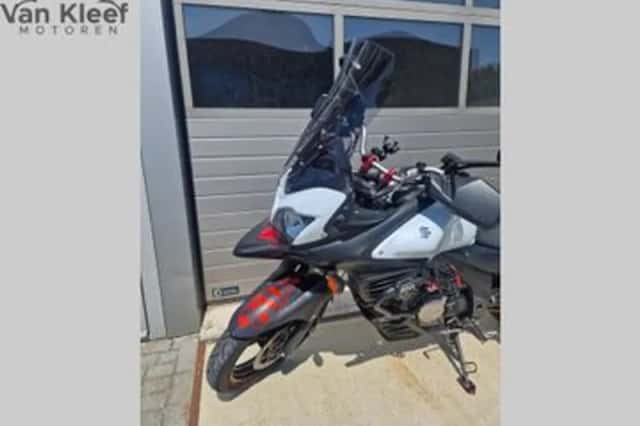 Suzuki V-Strom (2014) thumbnail 3