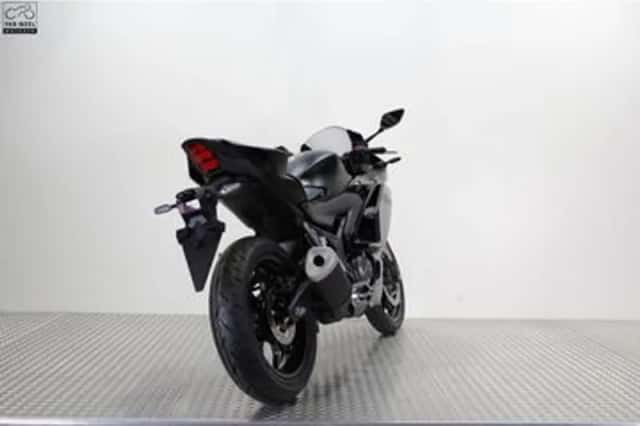 Yamaha R 3 (2026) thumbnail 6