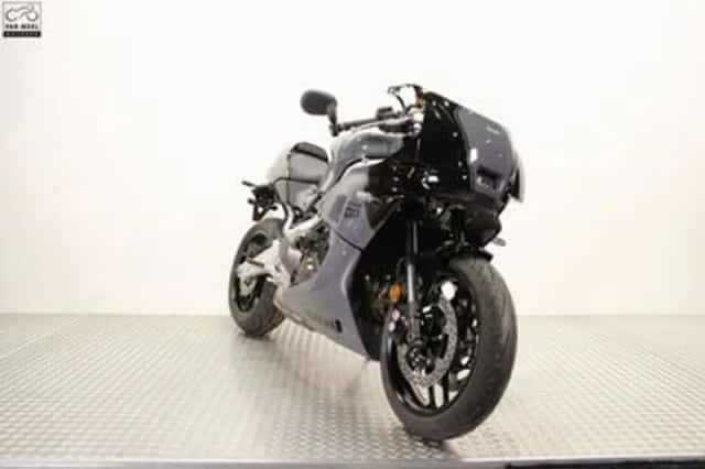 Yamaha Xsr 900 GP (2025) thumbnail 2