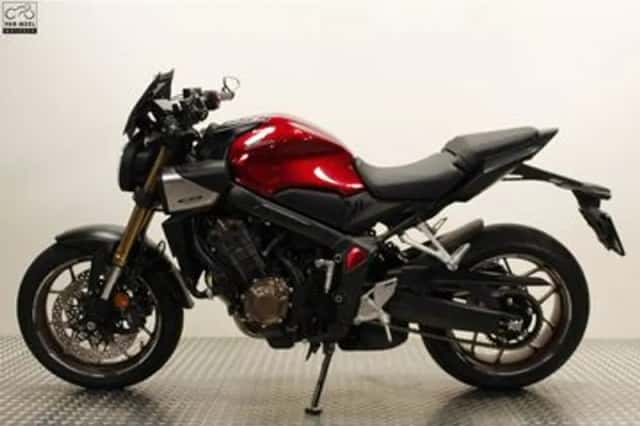 Honda CB650R (2024) thumbnail 3