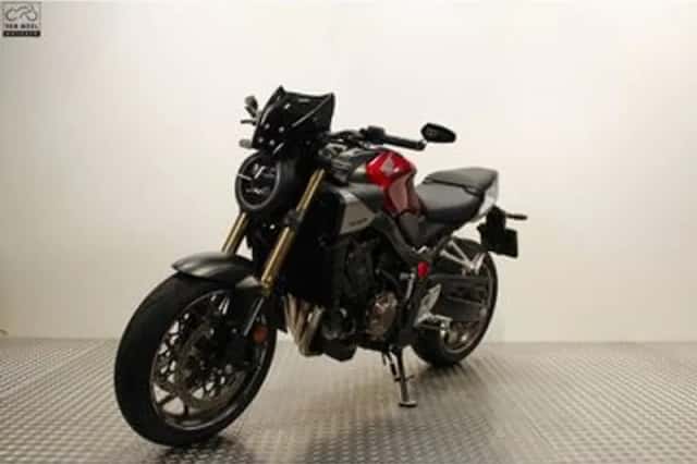 Honda CB650R (2024) thumbnail 4
