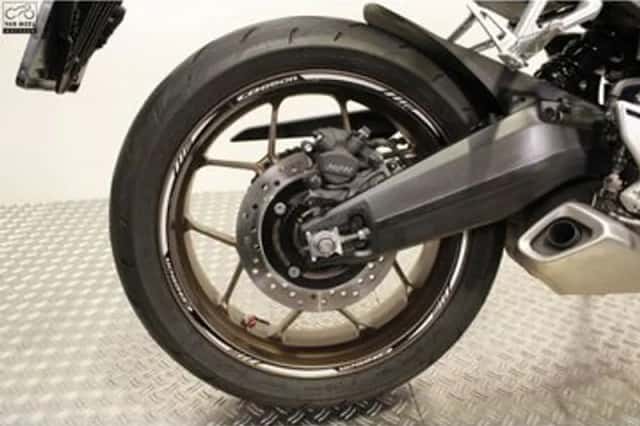 Honda CB650R (2024) thumbnail 5