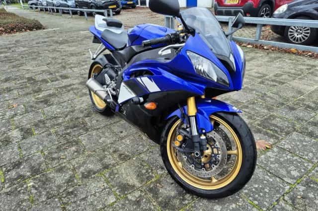 Yamaha YZF-R6 (2008) thumbnail 1