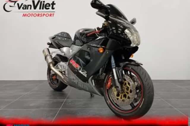 APRILIA RSV MILLE (1998) thumbnail 1