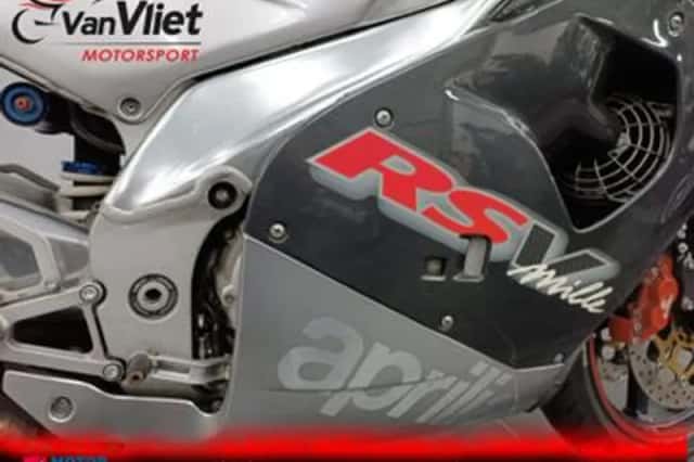 APRILIA RSV MILLE (1998) thumbnail 5