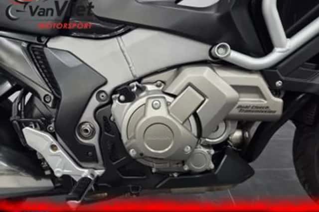 Honda VFR1200 (2015) thumbnail 6