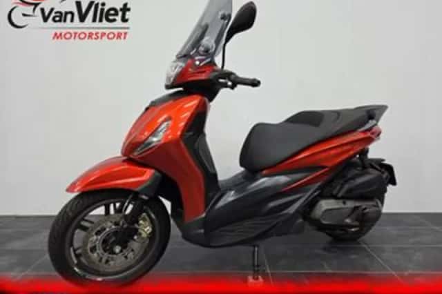 Piaggio Beverly 400 S (2021) thumbnail 2