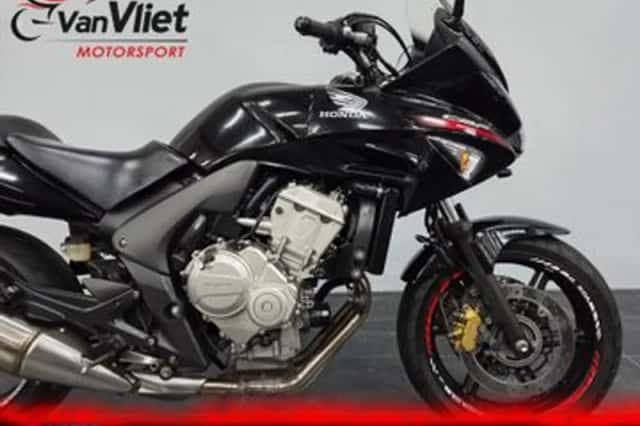 Honda CBF 600 S (2012) thumbnail 3