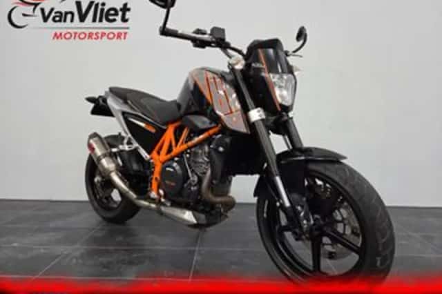 KTM 690 Duke (2012) thumbnail 1