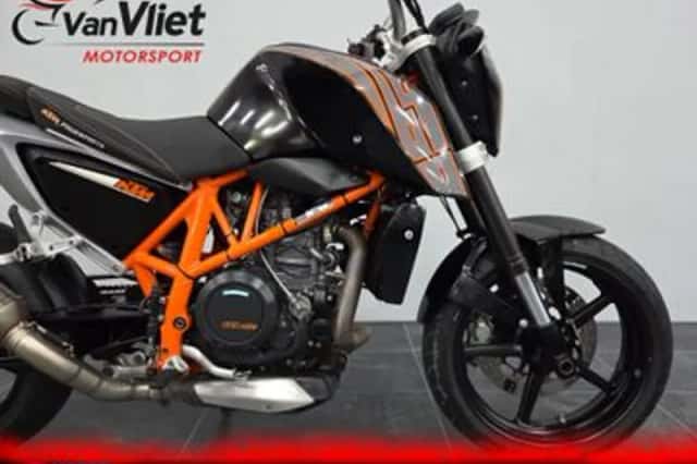 KTM 690 Duke (2012) thumbnail 3