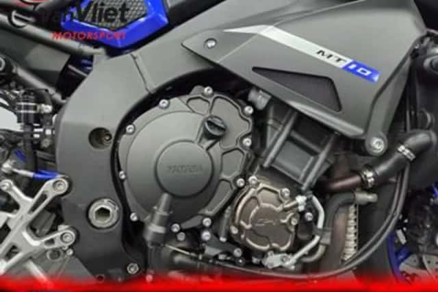 Yamaha MT-10 (2016) thumbnail 5