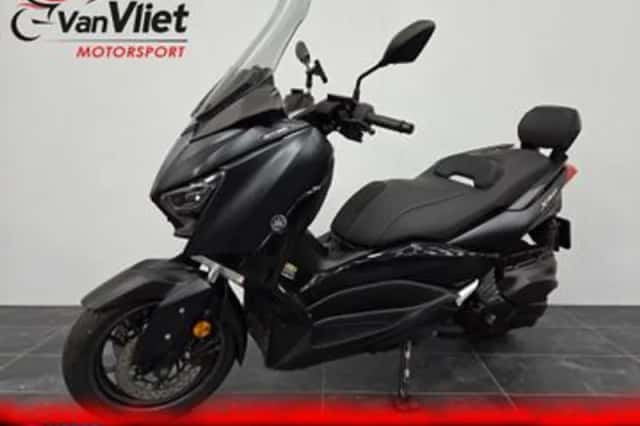 Yamaha Xmax 400 Iron MAX (2019) thumbnail 2