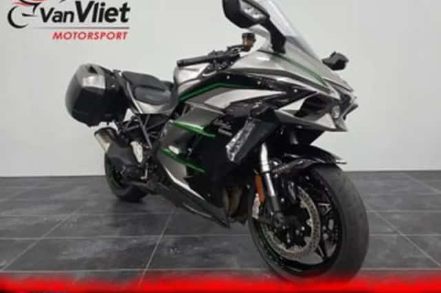 Kawasaki Ninja H2 (2019) thumbnail 1