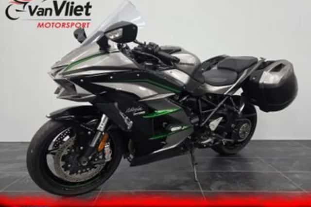 Kawasaki Ninja H2 (2019) thumbnail 2