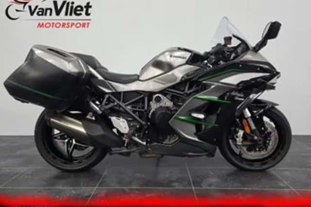 Kawasaki Ninja H2 (2019) thumbnail 5