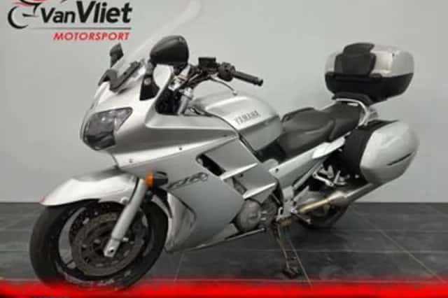 Yamaha FJR1300 (2002) thumbnail 2