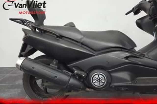 Yamaha Tmax Black MAX (2004) thumbnail 5
