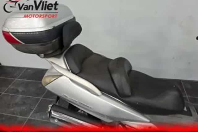 Honda FJS600 Silver Wing (2003) thumbnail 6