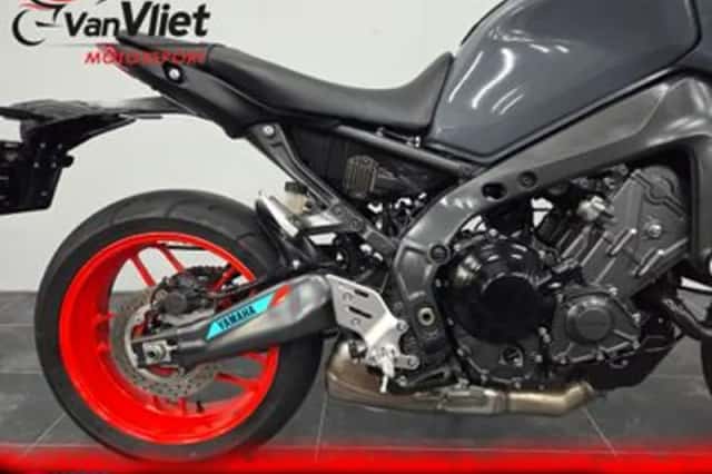 Yamaha MT-09 (2021) thumbnail 4