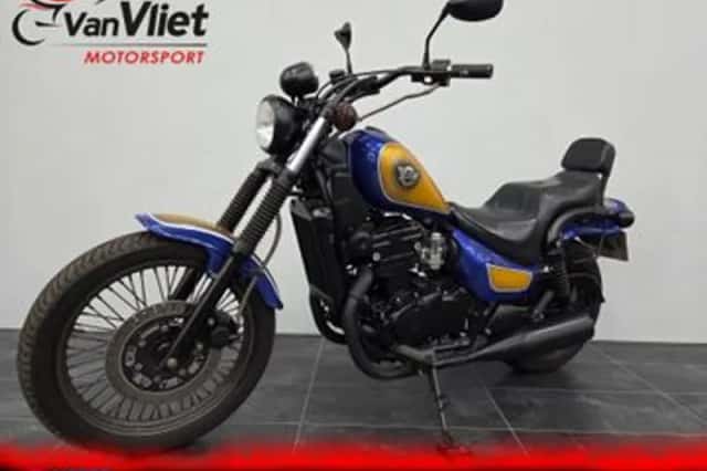Kawasaki EN 500 Vulcan (1997) thumbnail 2