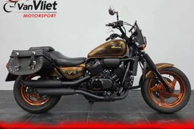 Honda VF 750C Magna (1996) thumbnail 5