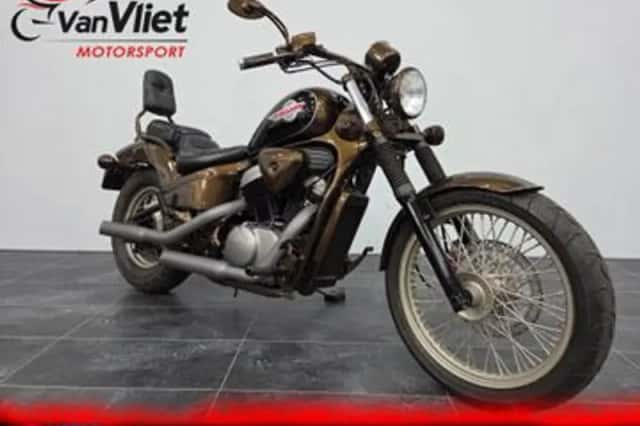 Honda VT 600 (1993) thumbnail 1