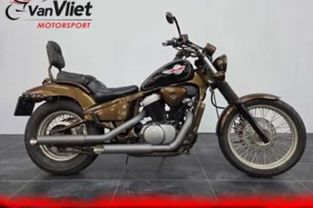 Honda VT 600 (1993) thumbnail 5