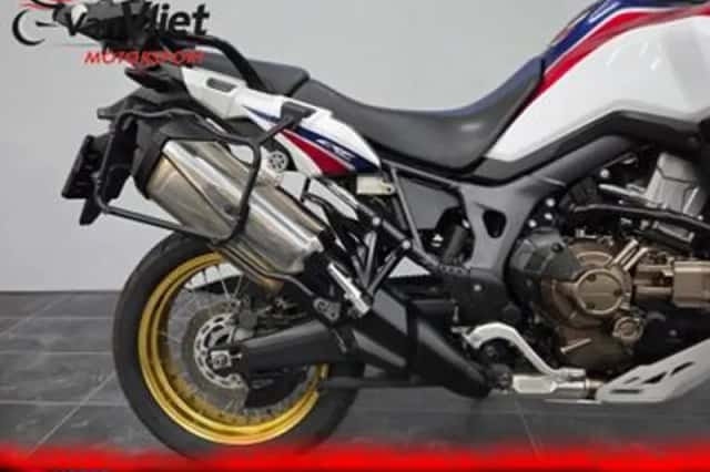 Honda CRF 1000 L Africa Twin (2017) thumbnail 4