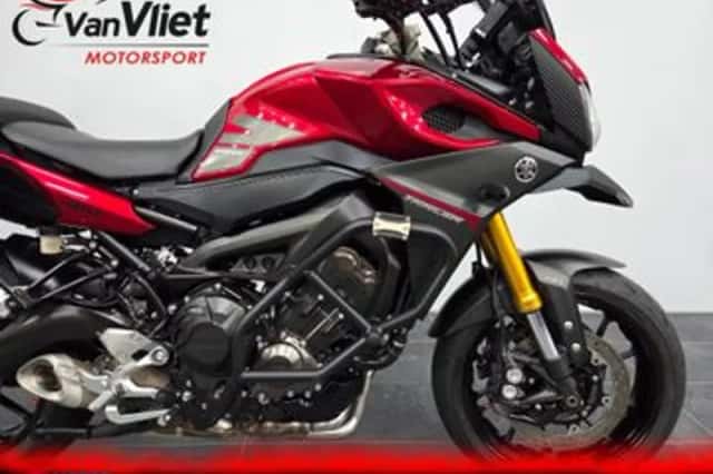 Yamaha Tracer 900 (2016) thumbnail 3