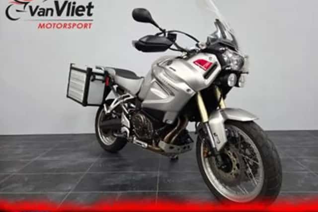 Yamaha XT 1200 Z Super Tenere (2010) thumbnail 1