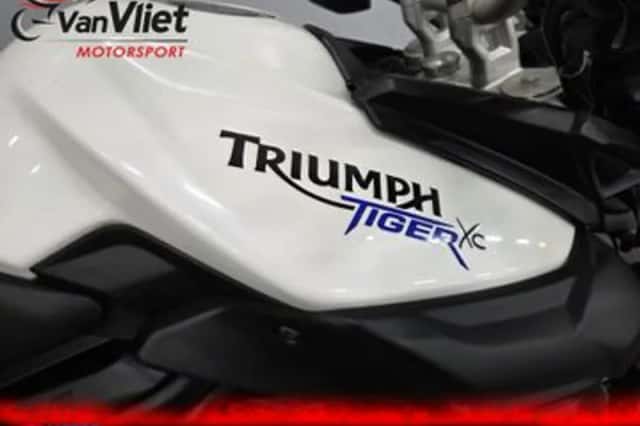 Triumph Tiger 800 XC (2012) thumbnail 6