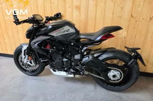 MV Agusta Dragster 800 (2021) thumbnail 6