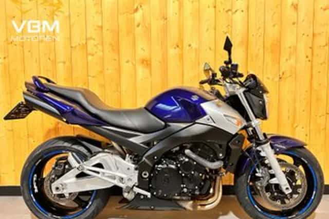 Suzuki GSR600 (2009) thumbnail 1