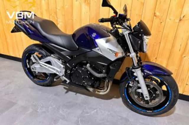 Suzuki GSR600 (2009) thumbnail 2