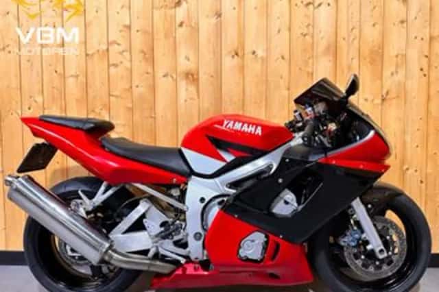Yamaha YZF-R6 (2001) thumbnail 1