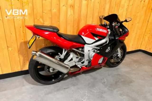 Yamaha YZF-R6 (2001) thumbnail 3