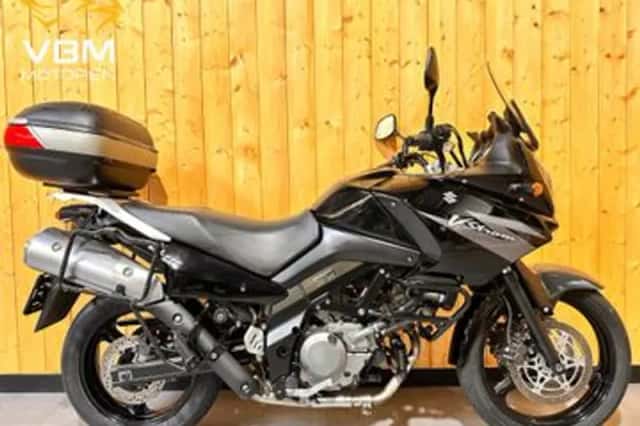 Suzuki V Strom DL 650 (2004) thumbnail 1
