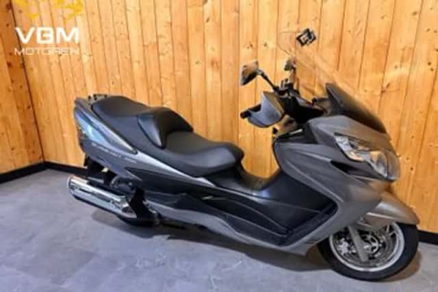 Suzuki AN 400 Burgman (2008) thumbnail 2