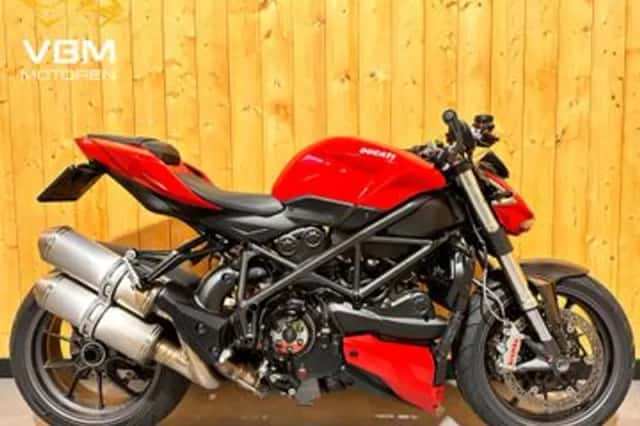 Ducati Streetfighter 1098 (2010) thumbnail 1