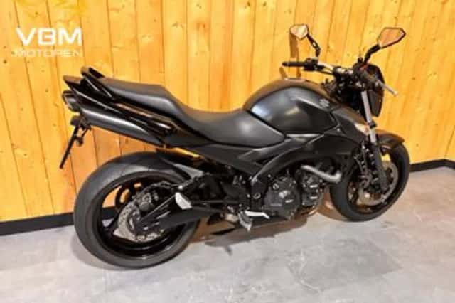Suzuki GSR600 (2009) thumbnail 3