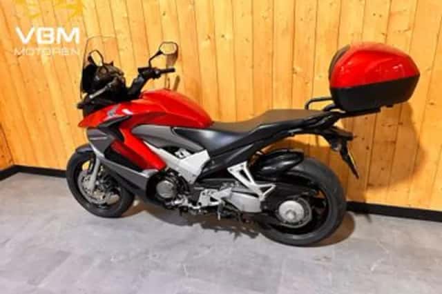 Honda VFR800 (2012) thumbnail 6