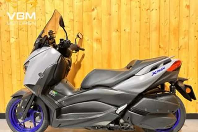 Yamaha X-MAX 300 (2021) thumbnail 4