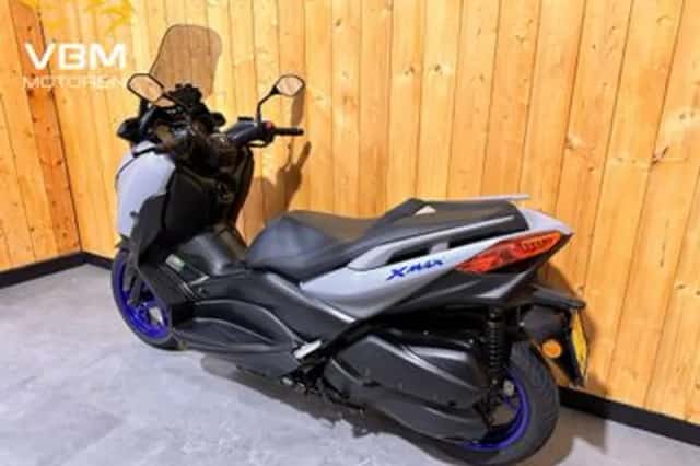 Yamaha X-MAX 300 (2021) thumbnail 6