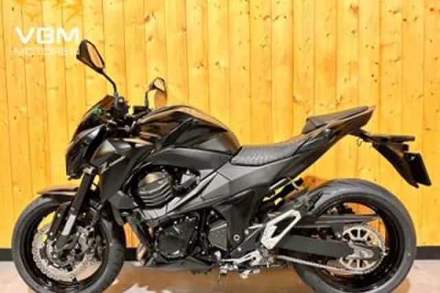 Kawasaki Z800 (2016) thumbnail 4