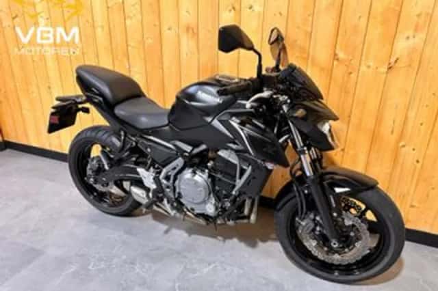 Kawasaki Z650 (2017) thumbnail 2