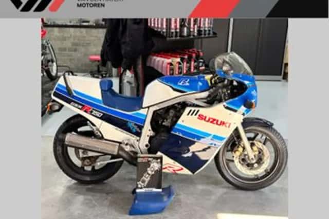 Suzuki GSX-R750 (1985) thumbnail 1